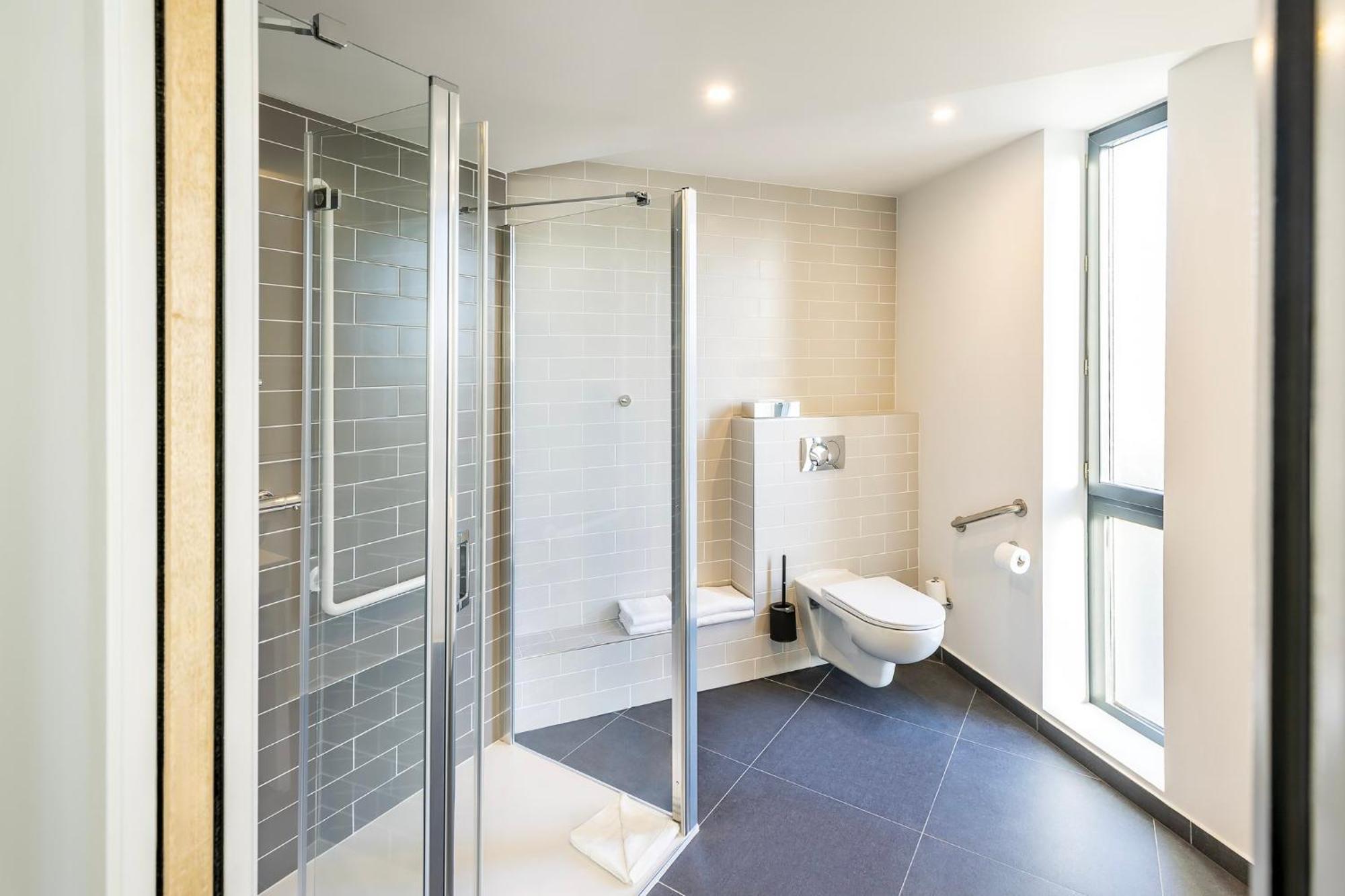 Holiday Inn Express Paris - Poissy By Ihg מראה חיצוני תמונה